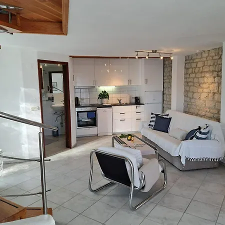 Oliva Apartment